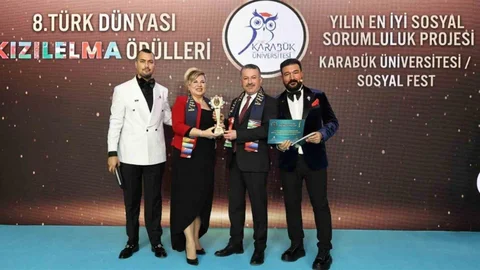 Sosyalfest'e Ödül Verildi