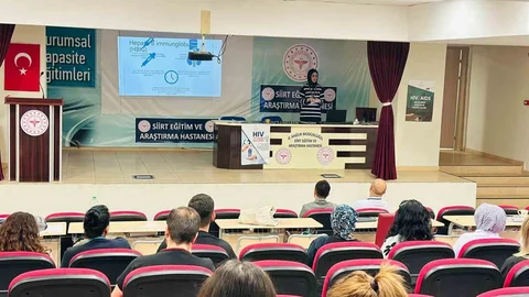 Siirt'te Hastane Personeline Eğitim Verildi