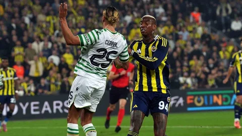 Fenerbahçe - Ferencvaros Maçında İlk Yarısı Golsüz Geçti