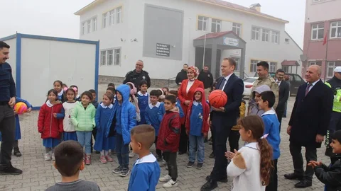 Muş'ta Eğitime Yatırım Mesajı