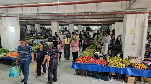 Buharkent'te Cuma Trafiği Düzenlemesi