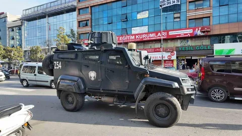 Esenyurt'ta Otele El Bombası Atıldı