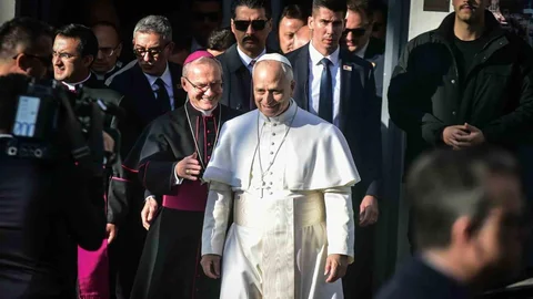 Papa 14. Leo İstanbul'da Ayin Gerçekleştirdi