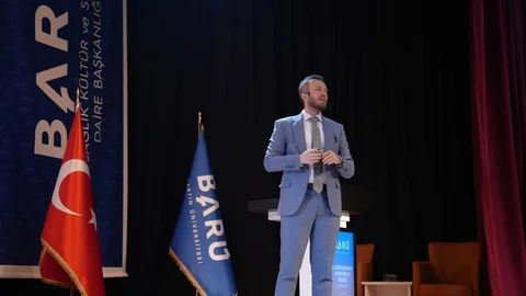 Okan Hocaoğlu İstanbul'da Güvenli Konutları Vurguladı