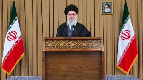 İran Dini Lideri Hamaney'den ABD Açıklamaları