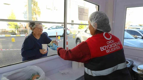 Ordu'da Hastaneye Gelenlere Çorba İkramı