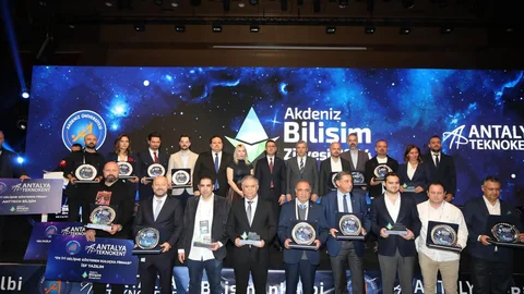 Antalya'da Akdeniz Bilişim Zirvesi Düzenlenecek