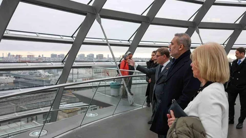 Dışişleri Bakanı Fidan Berlin'de Ziyarette Bulundu
