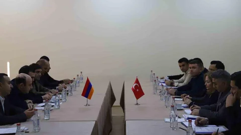 Kars-Gümrü Demiryolu Görüşmeleri Tamamlandı