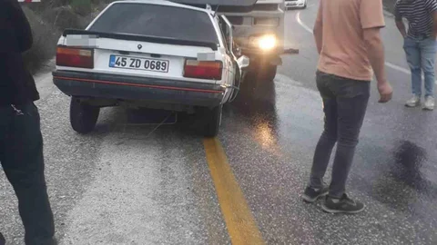 Akhisar'da Trafik Kazası: 1 Ölü, 1 Yaralı
