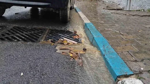 Tekirdağ'da Sağanak Yağış Etkili Oldu