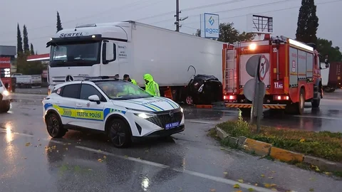 Manisa'da Tır Kazası: Karı Koca Hayatını Kaybetti