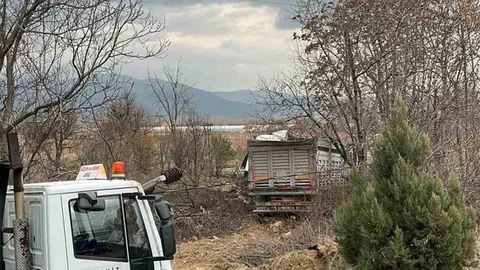 Isparta'da Tır Kazası: 1 Yaralı