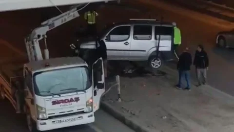 Malatya'da Hafif Ticari Araç Kazası