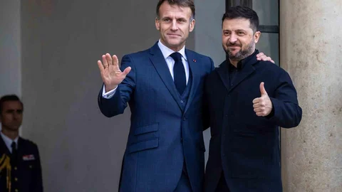 Zelenskiy ve Macron Paris'te Buluşacak