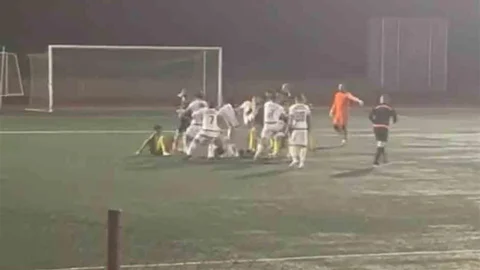 Kocaeli Amatör Maçında Kavga Çıktı