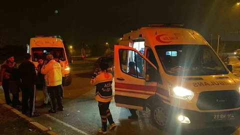 Elazığ'da Trafik Kazası 6 Yaralı