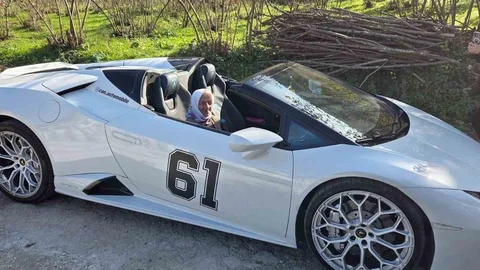 Trabzon'da Lamborghini İle İlgi Odağı Oldu