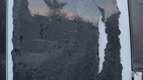 İzmir'de Polis Aracına Saldırı