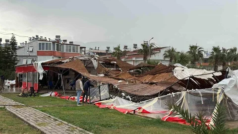 Mersin'de Hortum Zarara Neden Oldu