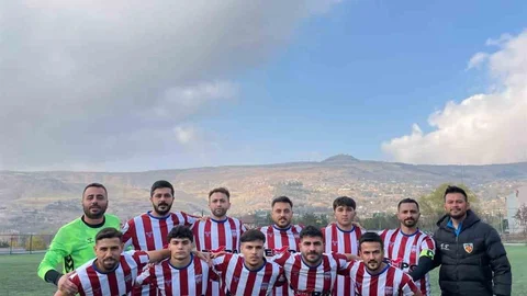 1966 Turanspor Zirveye Koşuyor