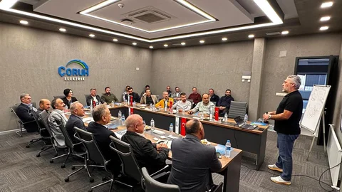 Çoruh EDAŞ’tan İlçe Yöneticilerine Eğitim