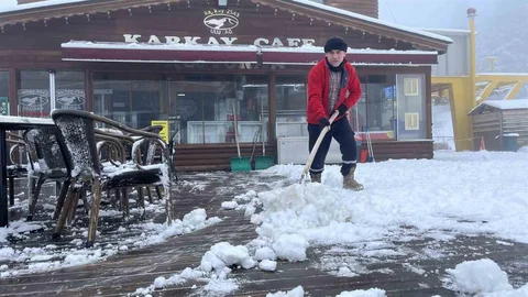Uludağ'da Kar Kalınlığı Artıyor