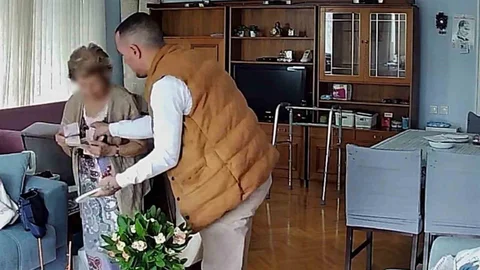 İzmir'de Yaşlıları Dolandıran Şahıs Yakalandı