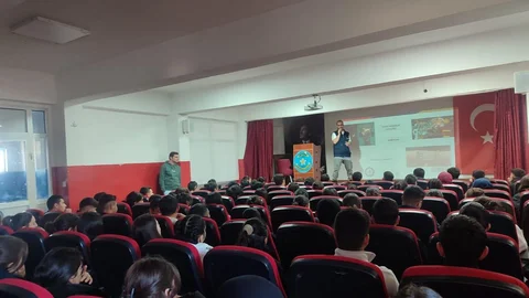 Akyaka'da Siber Suçlarla Mücadele Eğitimi