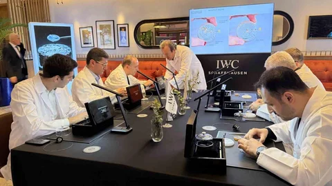 Bursa'da Milyonluk Saat Atölyesi