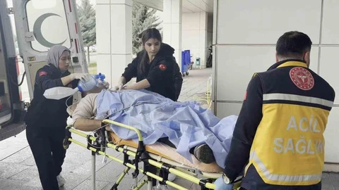 Aksaray'da Kalp Krizi Geçiren Adam Hastaneye Kaldırıldı