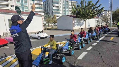 Diyarbakır'da 486 Öğrenci Eğitildi