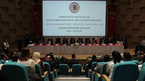 İzmir'de Engelli Bireyler için Toplantı Düzenlendi