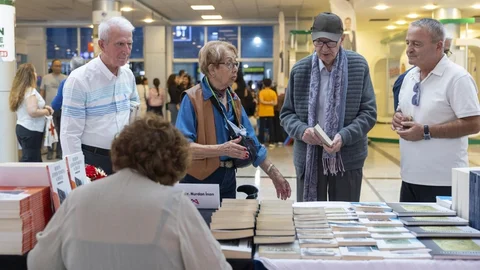 " Oku " Çağrısıyla 10. Cnr Mersin Kitap Fuarı Kapılarını Kapattı: Mersin Kent Kitaplığı Büyük İlgi Gördü