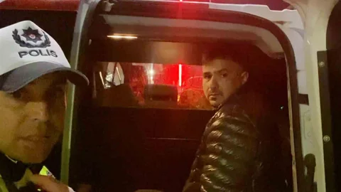 Alkollü Sürücü Makam Aracına Çarptı