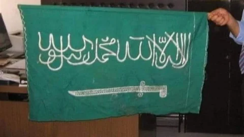 Üç Asırlık Sancak Hurda Çuvallarından Çıktı