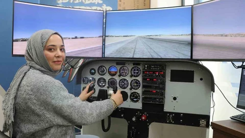 Sivas'ta Uçuş Simülasyonu Eğitimi