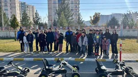 Mardin'de Çocuklara Trafik Eğitimi Verildi