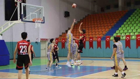 Elazığ'da Basketbol Turnuvası Sonuçlandı