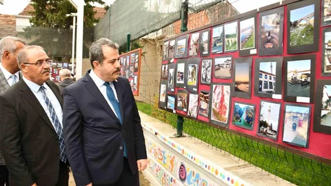 Samsun'da Öğrencilerin Fotoğraf Sergisi Açıldı