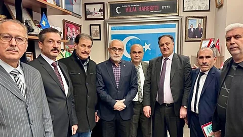 Cumhurbaşkanı Başdanışmanı Topçu, Suriye Türkmenleriyle Görüştü