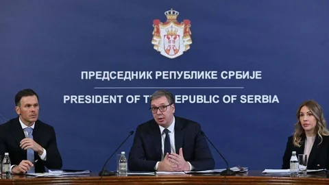 Sırbistan'da Akaryakıt Krizi Yaşanıyor