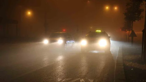 Sivas'ta Yoğun Sis Etkili Oldu