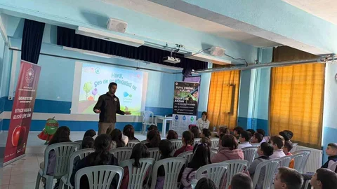 Bilecik'te 344 Öğrenciye Su Eğitimi Verildi