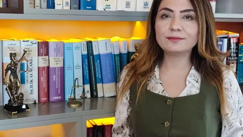 Adana'da Öğretmenden Telif Ücreti İstendi