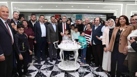 Bizim Ev 14. Yıl Dönümünü Kutladı