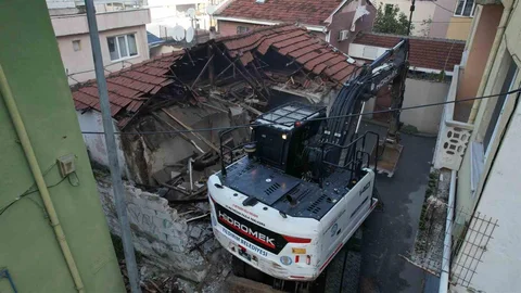 Yıldırım'da Metruk Yapılar Yıkılıyor