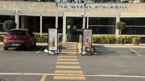 İstanbul'da Hamburgerci Kurşunlandı