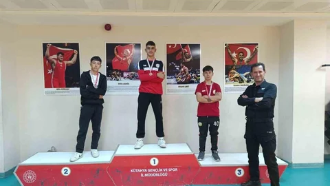 Pazarlar Spor Lisesi'nden Güreşte Başarı