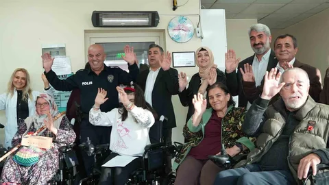Engellilere Anlamlı Hediye Verildi